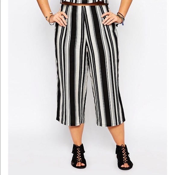 ASOS Curve Pants - ASOS Curve striped cropped wide leg pants sz 18